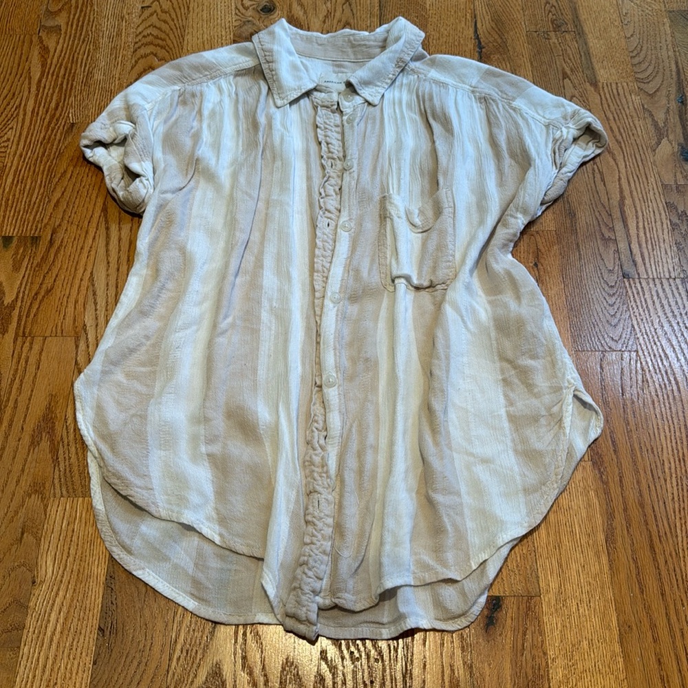 American Eagle 100% viscose tan and white stripe button down size xs